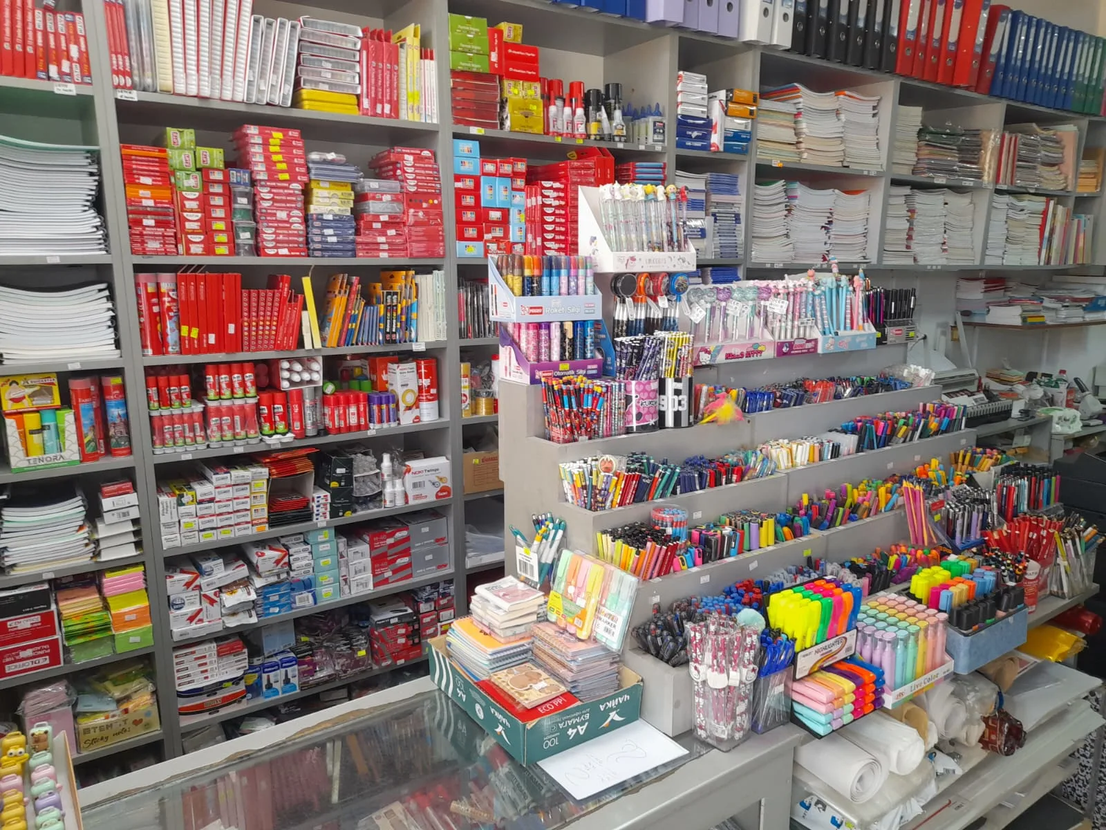 İzmir Buca Güloğlu Kırtasiye Ozalit Baskı Mağazası